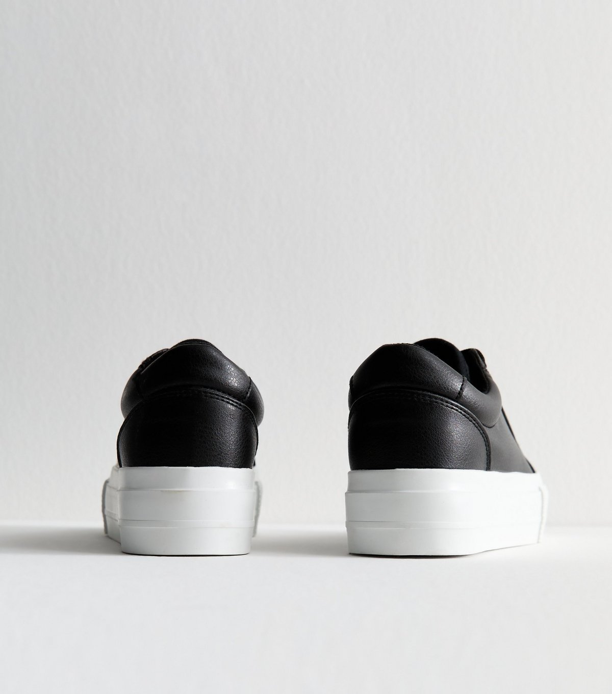 New Look Women's Black Platform Sole Pebbled Faux Leather Trainers Vegan New Look - 4