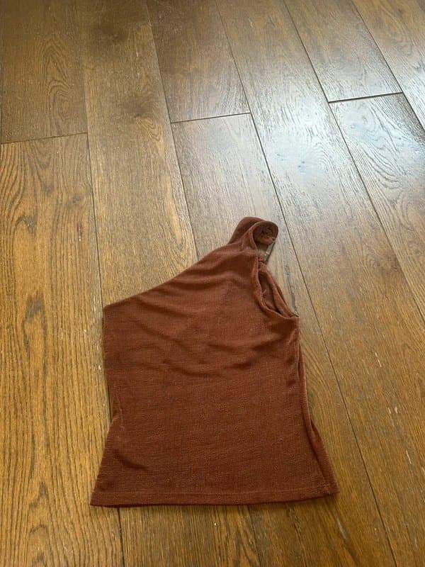 Lipsy Lipsy brown off the shoulder top