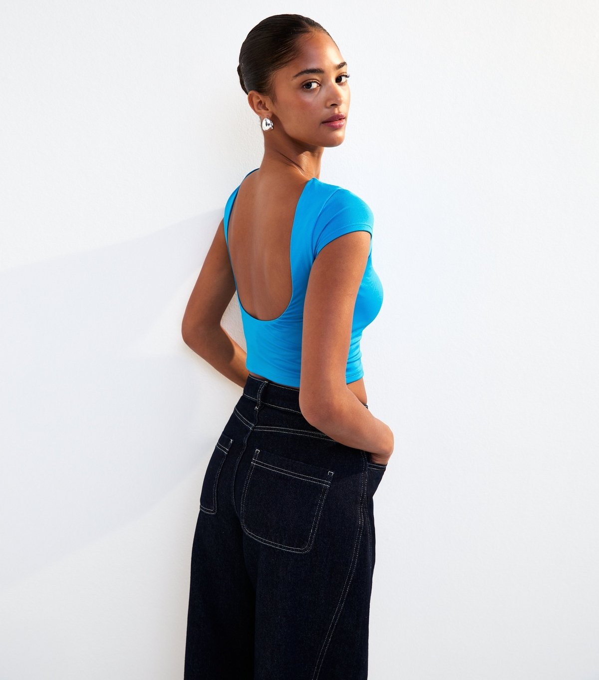 New Look Women's Bright Blue Scoop Back Jersey Cropped T-Shirt New Look - 4