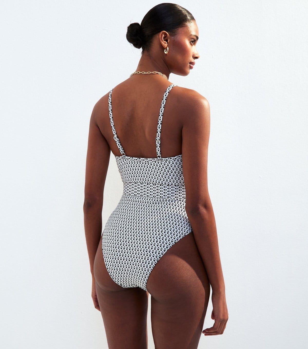 New Look Women's Black Graphic Print V-Neck Swimsuit New Look - 4