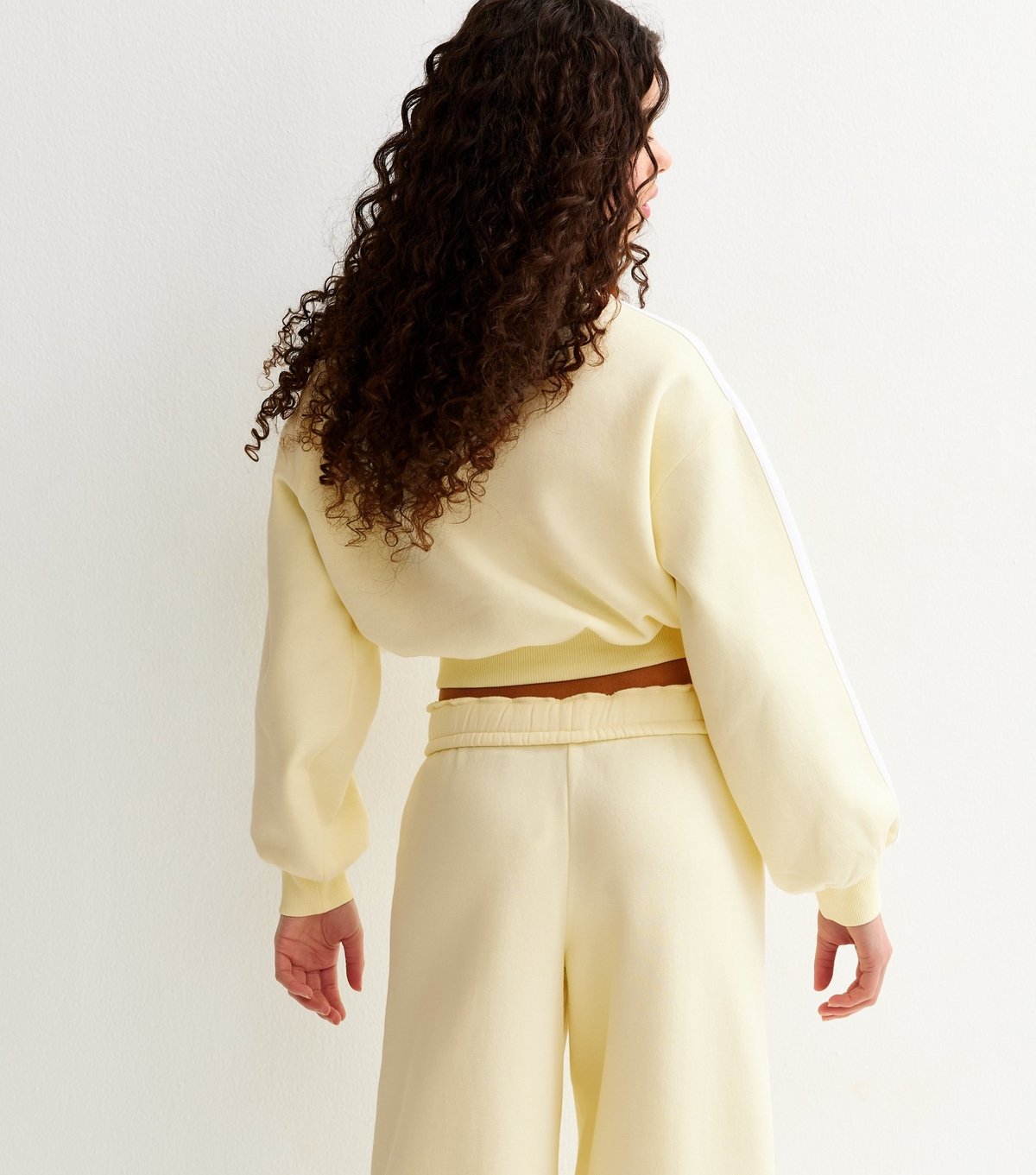 New Look Girls' Light Yellow Off The Shoulder Side Stripe Sweatshirt New Look - 4