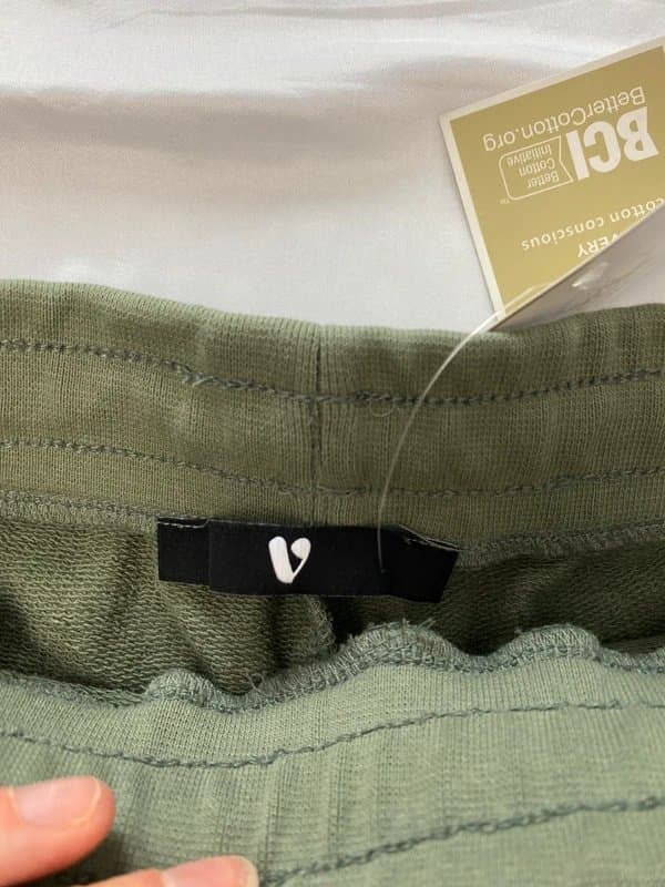 Very Very Khaki Green Jersey Shorts – Size 6 – BNWT