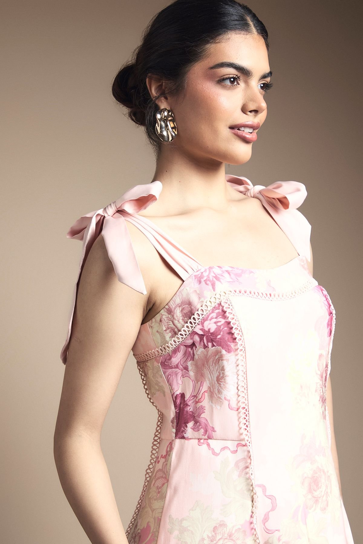 Oasis Oasis Women's Bow Strap Midi Prom Dress in Floral - 4