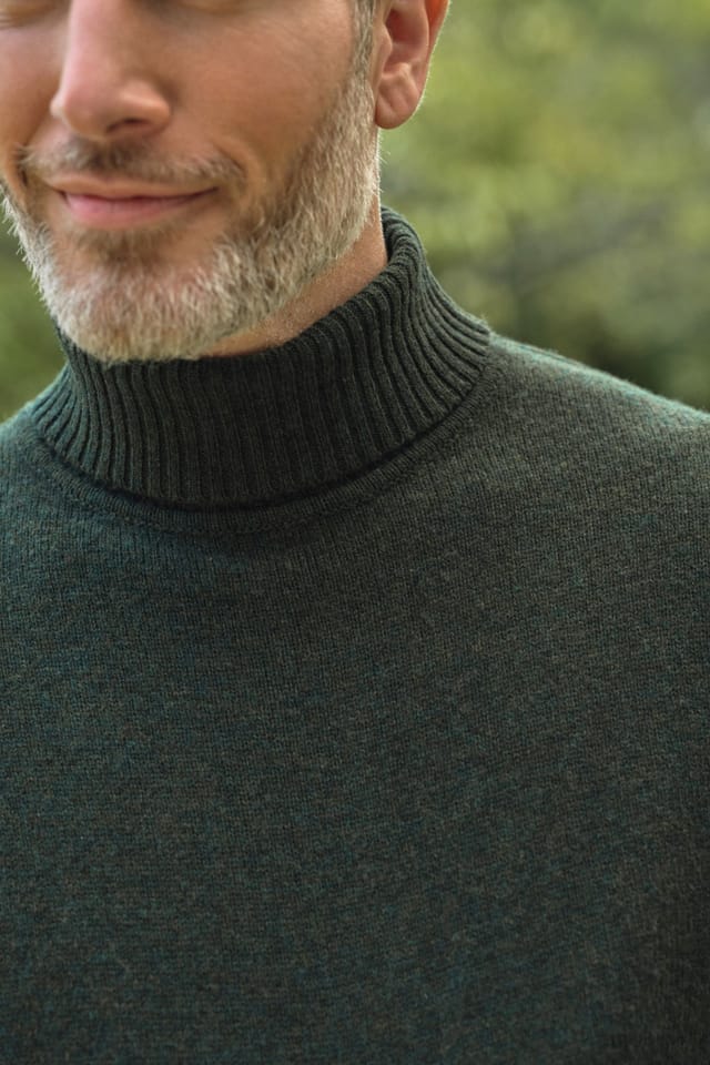 WoolOvers WoolOvers Men's Mens Lambswool Polo Neck Jumper in Dark Green - 2
