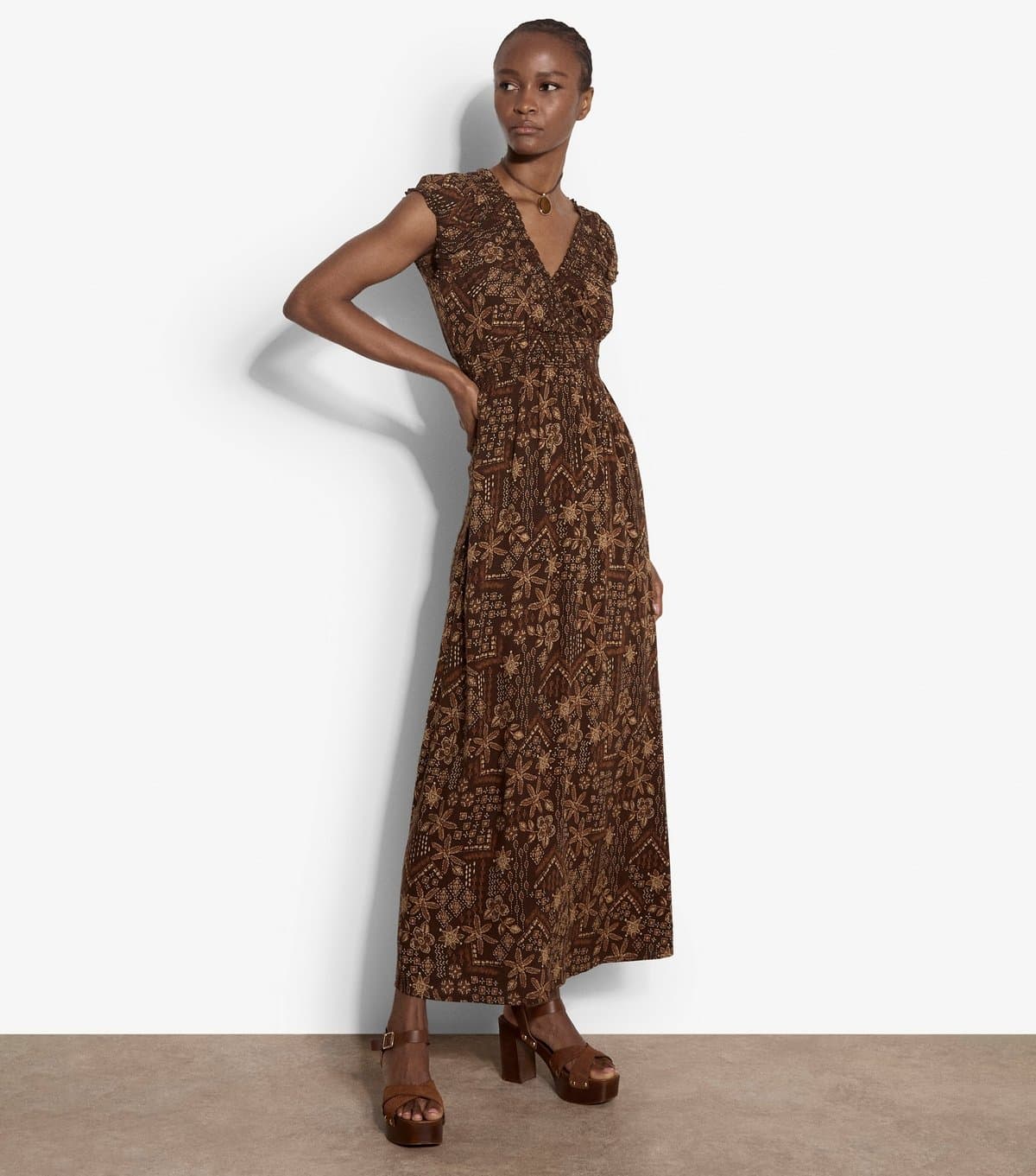 Apricot Women's Brown Floral Cap Sleeve Maxi Dress Apricot New Look