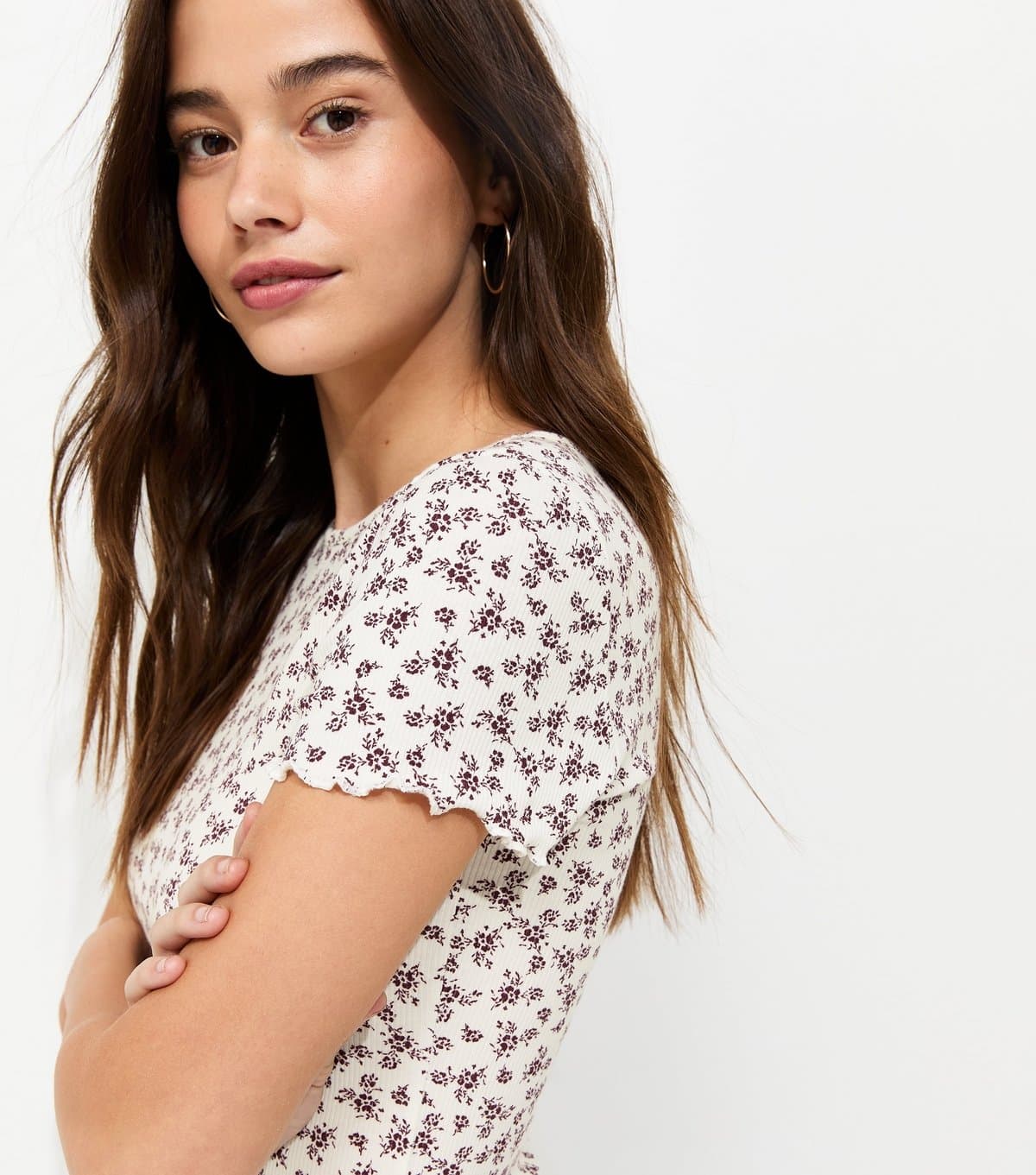New Look Women's Cream Cotton Rich Floral Ribbed Babylock T-Shirt New Look