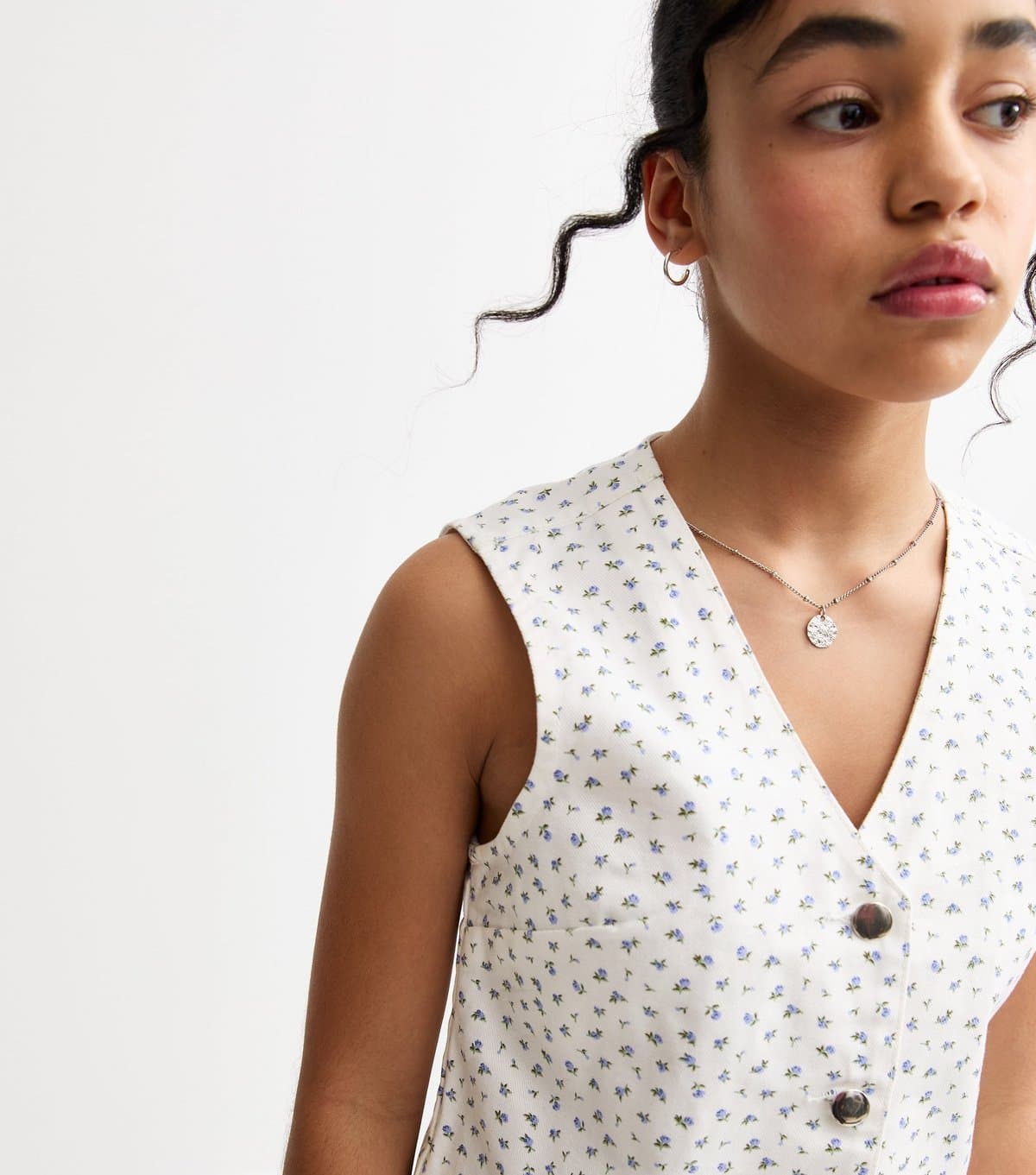 New Look Girls' White Daisy Print Waistcoat New Look
