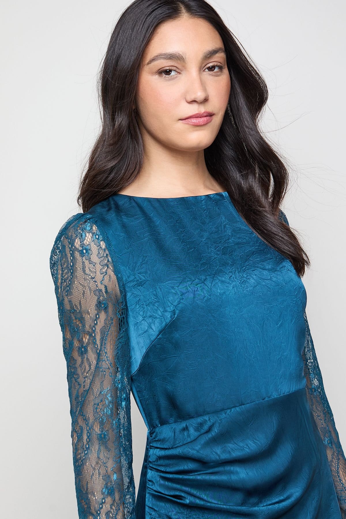 Oasis Oasis Women's Lace Sleeve Split Front Satin Midaxi Dress in Teal - 4
