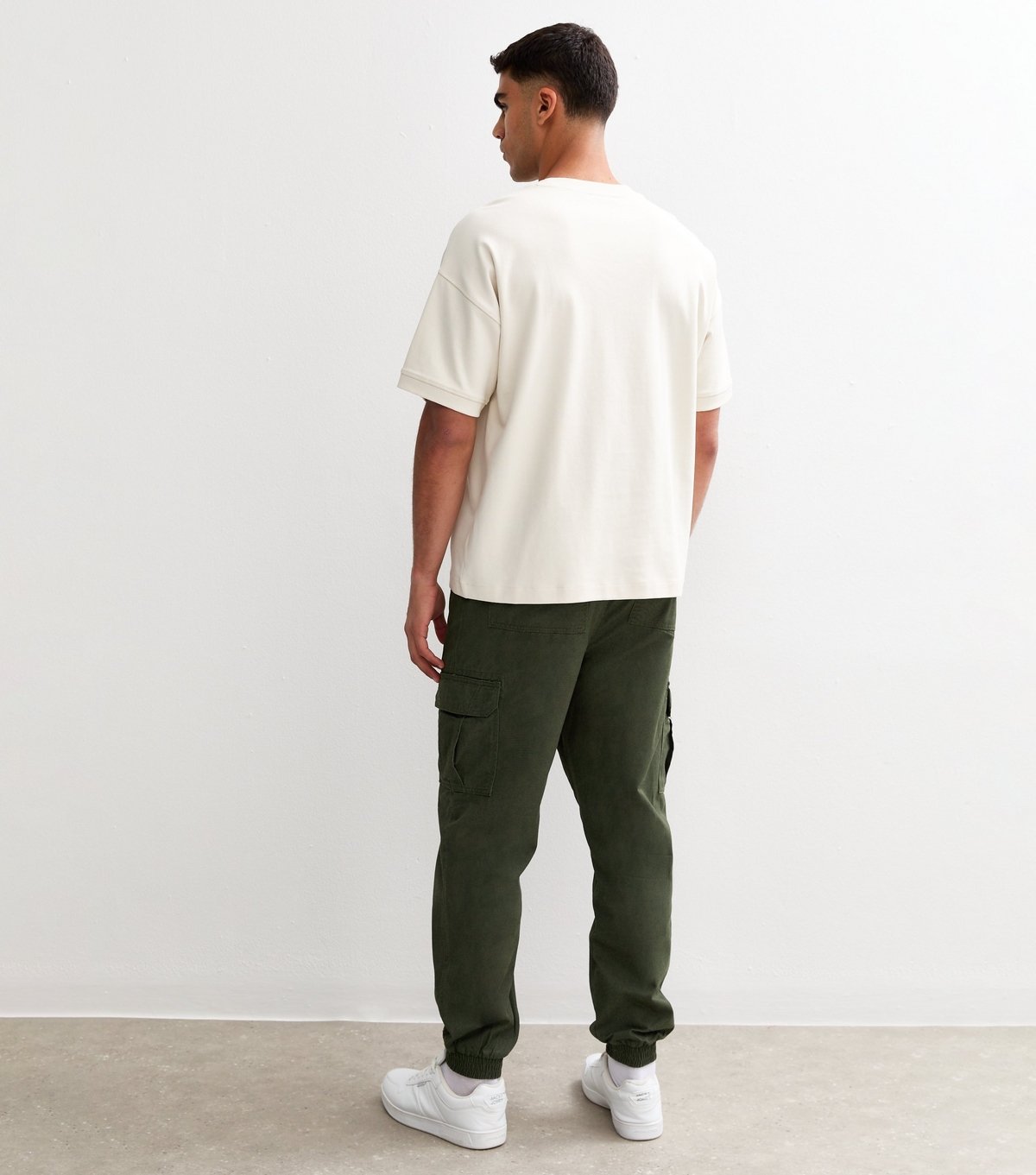 New Look Men's Khaki Relaxed Drawstring Waist Cargo Trousers New Look - 4