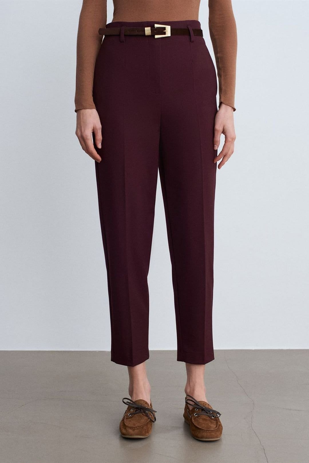 Dilvin Dilvin Women's High-Waist Straight-Leg Crepe Trousers in Burgundy - 4