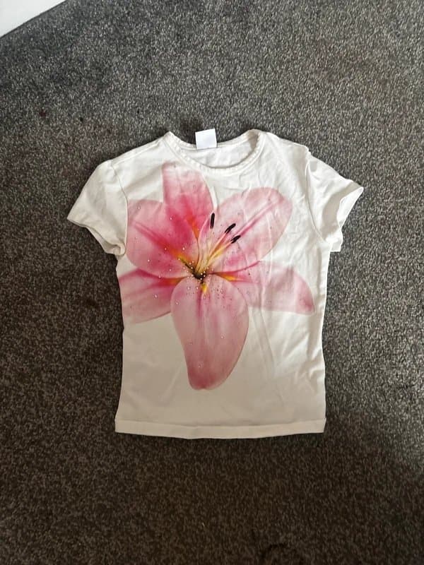 Bershka Berkshka flower baby tee