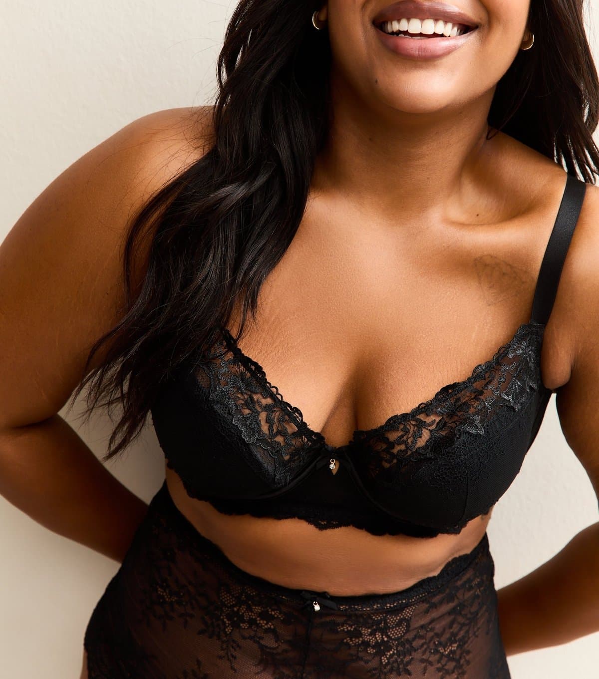 New Look Women's Plus Size Black Demi Padded Lace Scalloped Bra Curves New Look