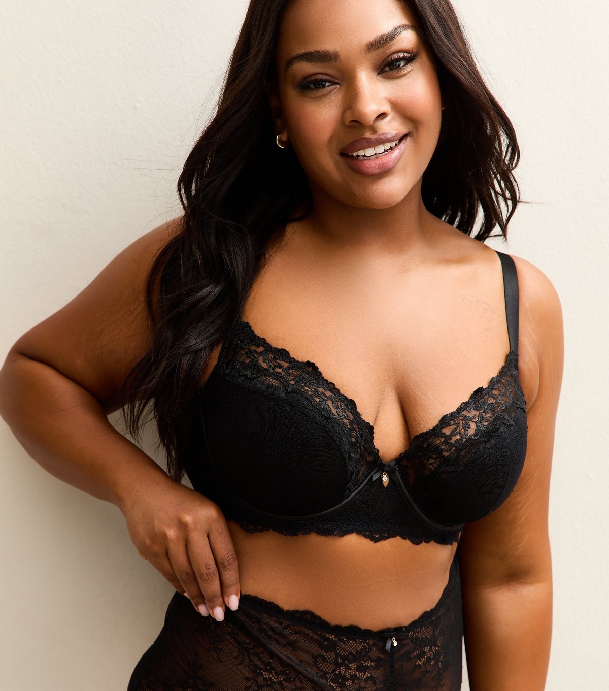 New Look Women's Plus Size Black Demi Padded Lace Scalloped Bra Curves New Look - 2