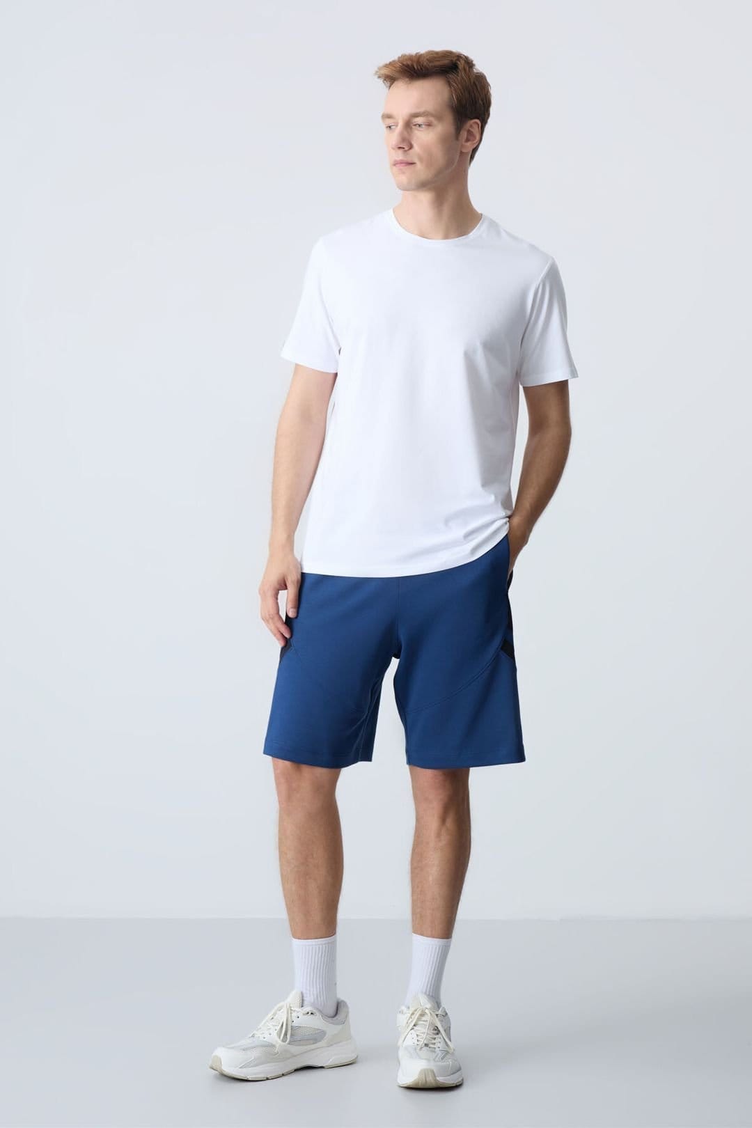 dark blue