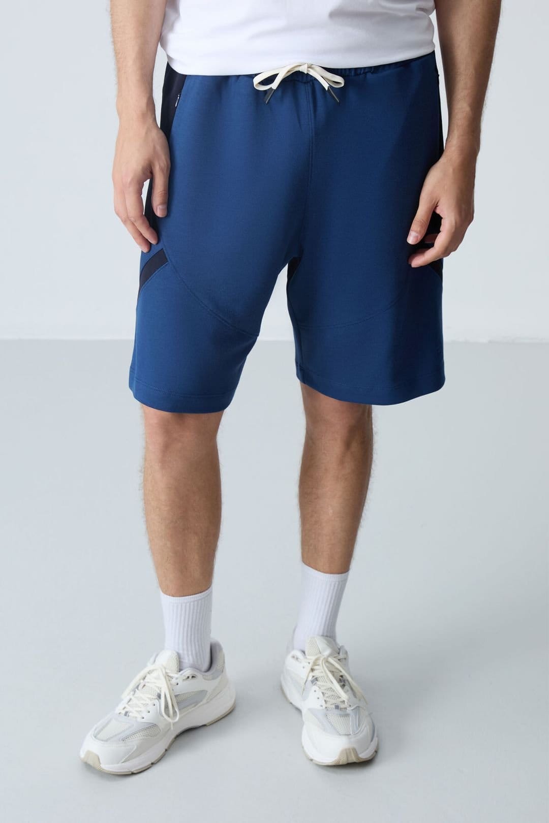 Tommy Life Tommy Life Men's Fleece Sweat Shorts in Dark Blue - 4