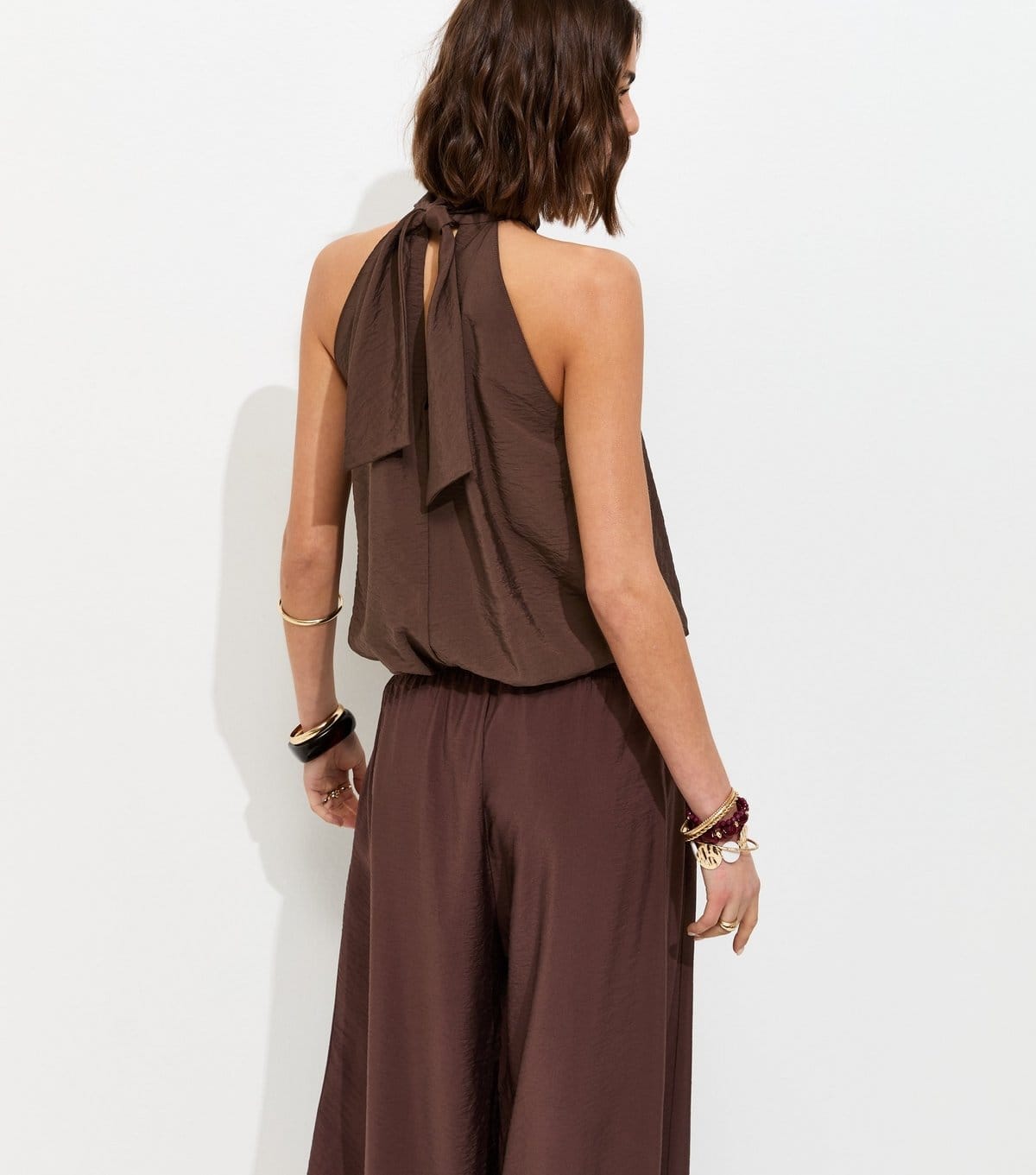 New Look Women's Dark Brown Tie Neck Cropped Bubble Hem Blouse New Look - 4