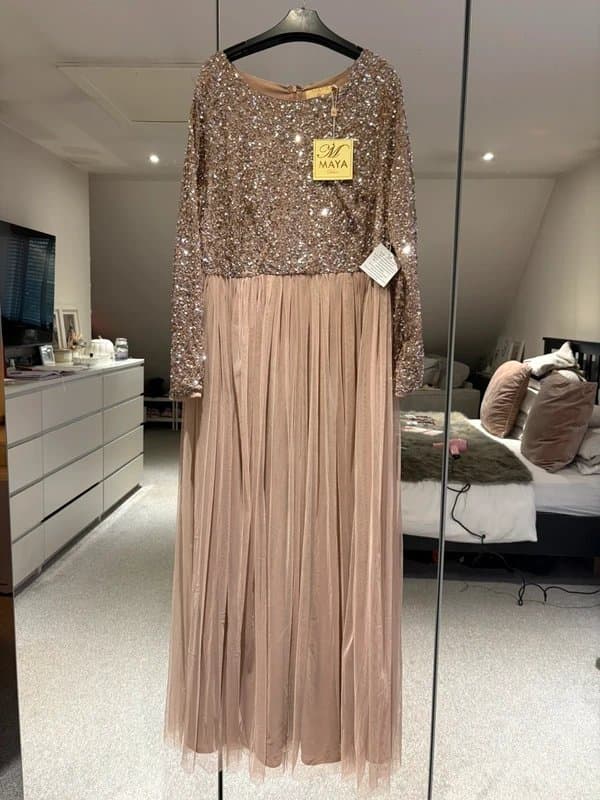 Maya Deluxe Maya Deluxe Sequin & Tulle Maxi Dress - BNWT
