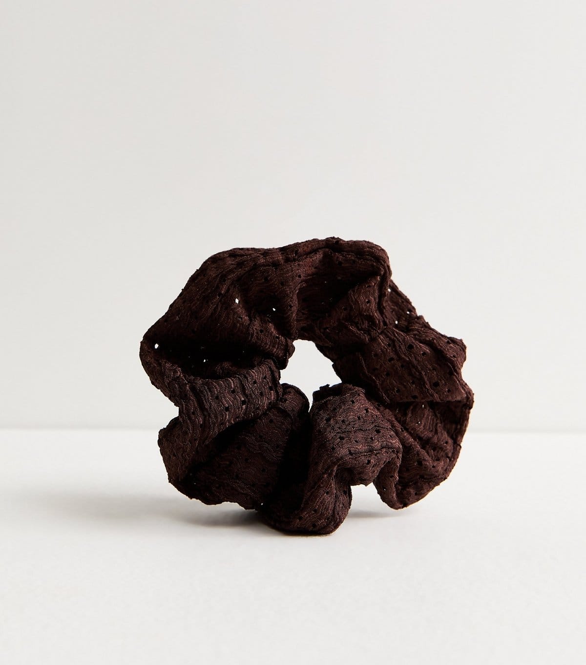 New Look Dark Brown Textured Crochet Scrunchie New Look - 1
