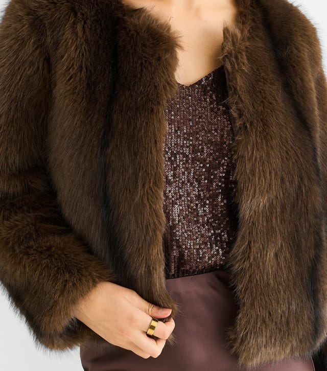Gini London Women's Brown Faux Fur Cropped Jacket Gini London New Look - 3