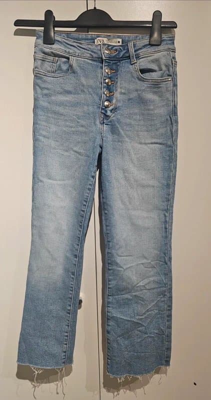 Zara Zara Light Wash High-Waisted Button size 6
