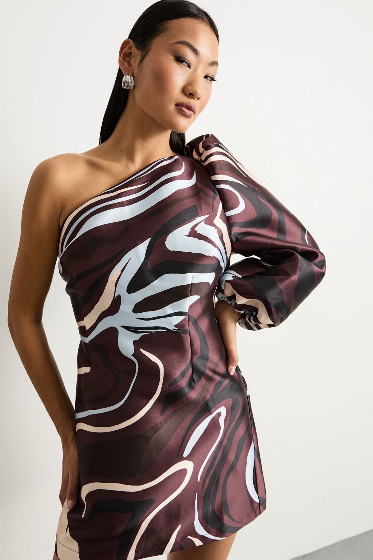 Warehouse Warehouse Women's Petite Printed One Shoulder Puff Sleeve Mini Dress in Brown