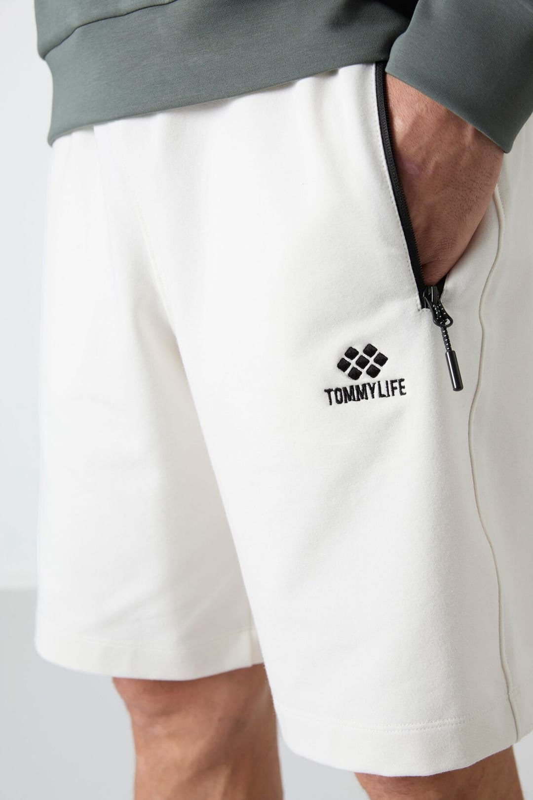 Tommy Life Tommy Life Men's Regular-fit Knit Sweat Shorts in Cream - 4
