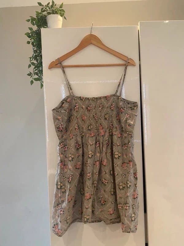 Primark Size 20 Floral Cami – Pretty & Lightweight