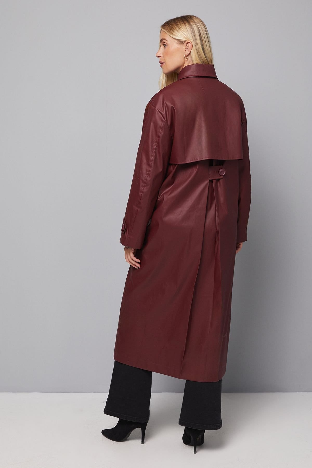 Wallis Wallis Women's Petite A Line Inverted Box Pleat Back Mac in Berry - 4