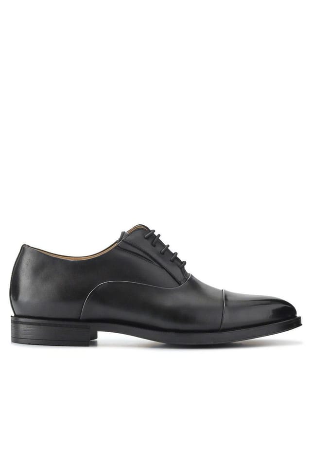 Jones Bootmaker Jones Bootmaker Men's Maloney Wide Fit Smart Leather Oxfords in Black - 2