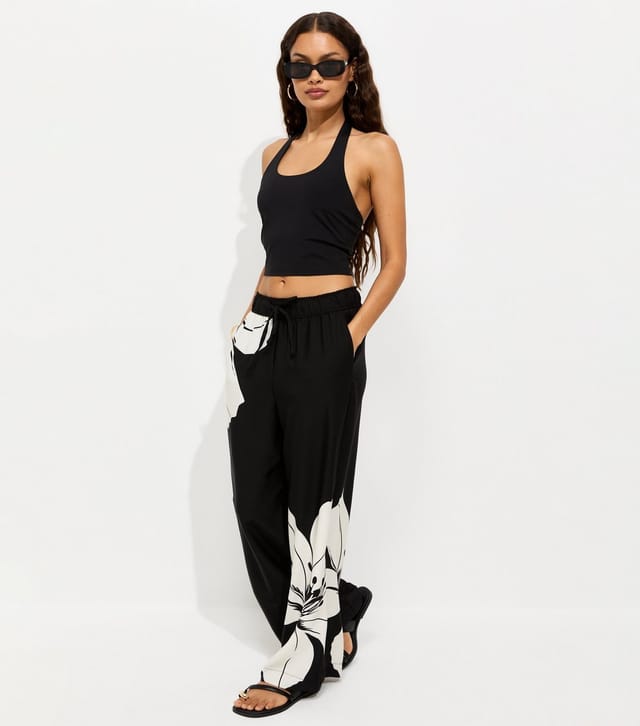 New Look Women's Petite Black Jersey Halter Neck Top New Look - 3