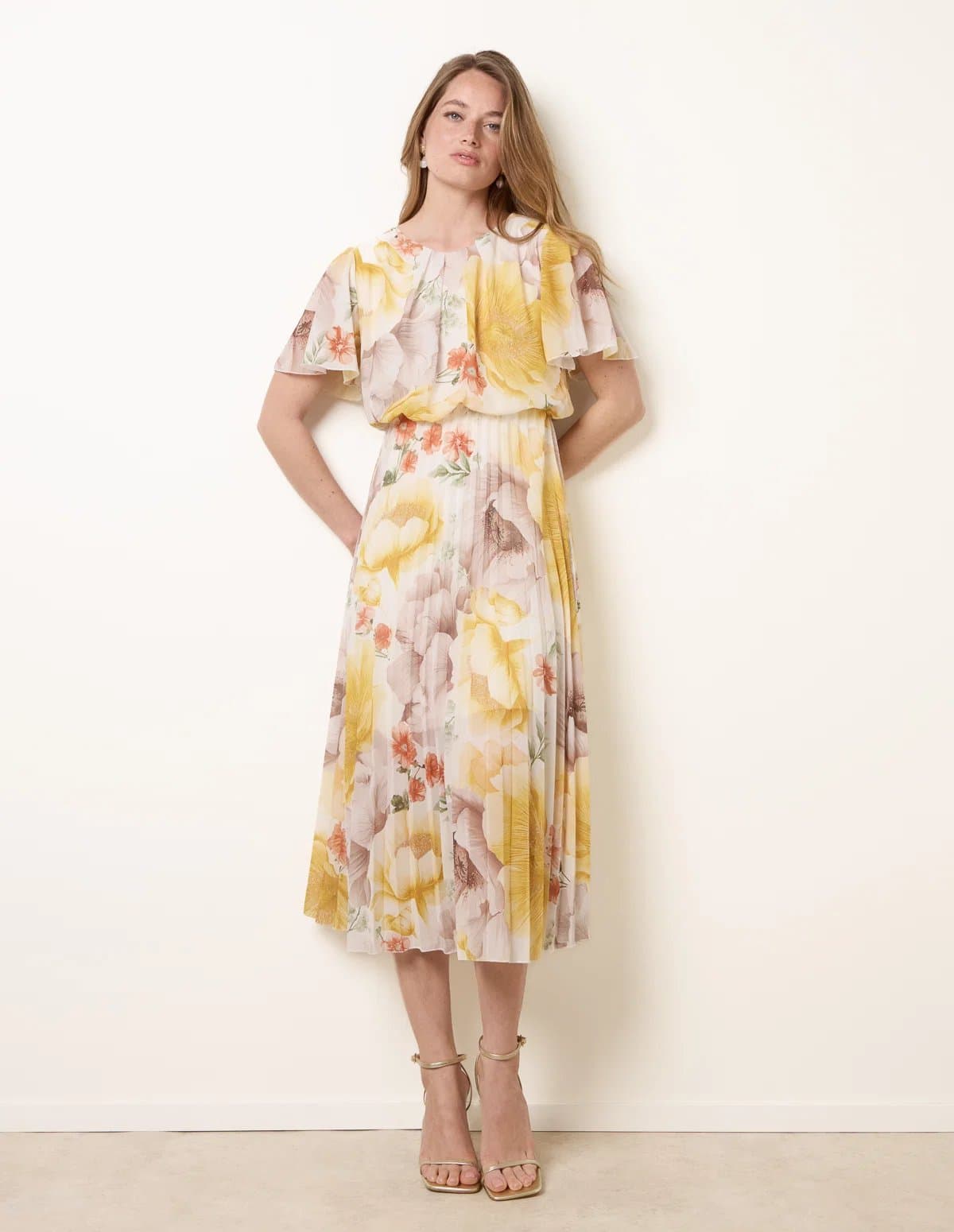 Blue Vanilla Pleated Scoop Neck Short Sleeve Floral Dress