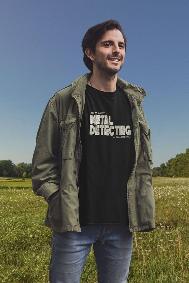 Bad Zebedee Bad Zebedee Men's Ask Me About Metal Detecting T-Shirt in Black - 2