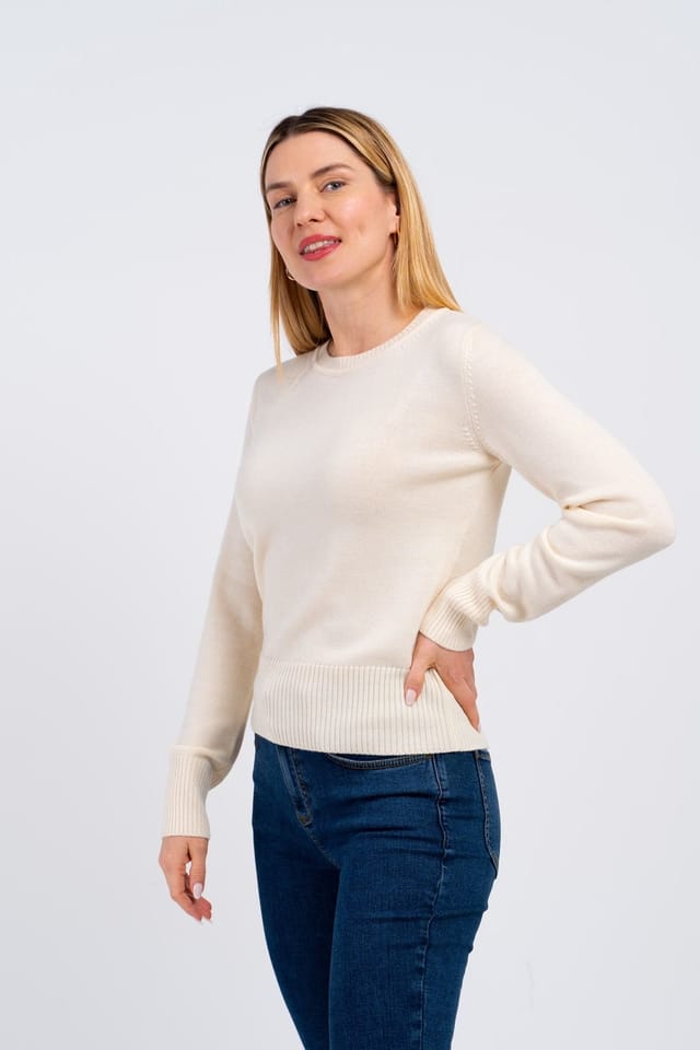 Kettlewell Kettlewell Women's Minna Long Sleeve Crew Neck Sweater in Cream - 3