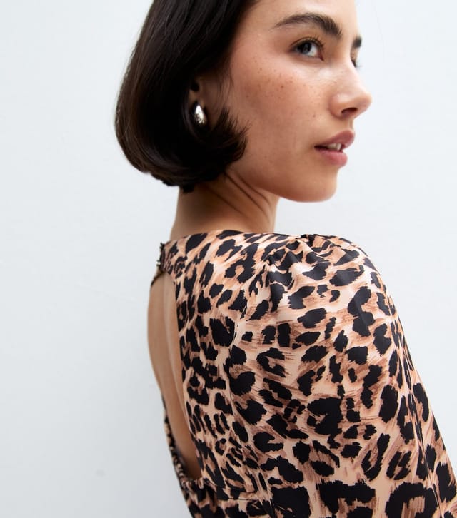 New Look Women's Brown Leopard Print Satin Mini Dress New Look - 2