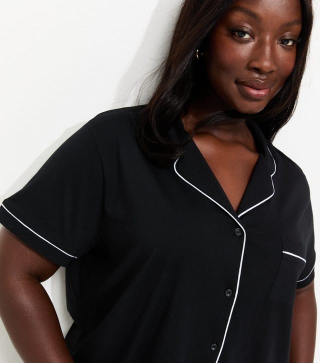 New Look Women's Plus Size Black Jersey Revere Collar Pyjama Shorts Set Curves New Look - 2