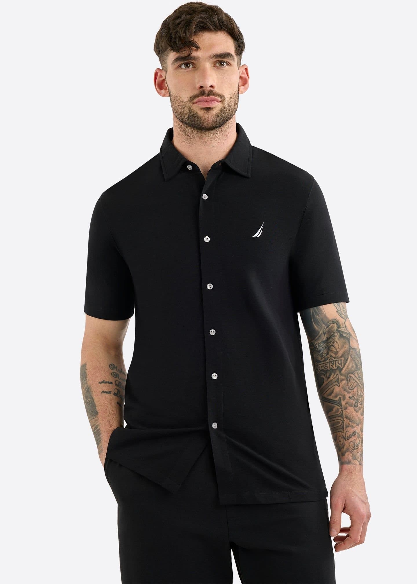 Nautica Nautica Men's Melbury SS Shirt in Black