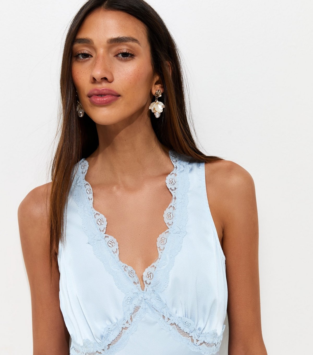 New Look Women's Blue Satin Lace Trimmed V-Neck Midi Dress New Look - 3