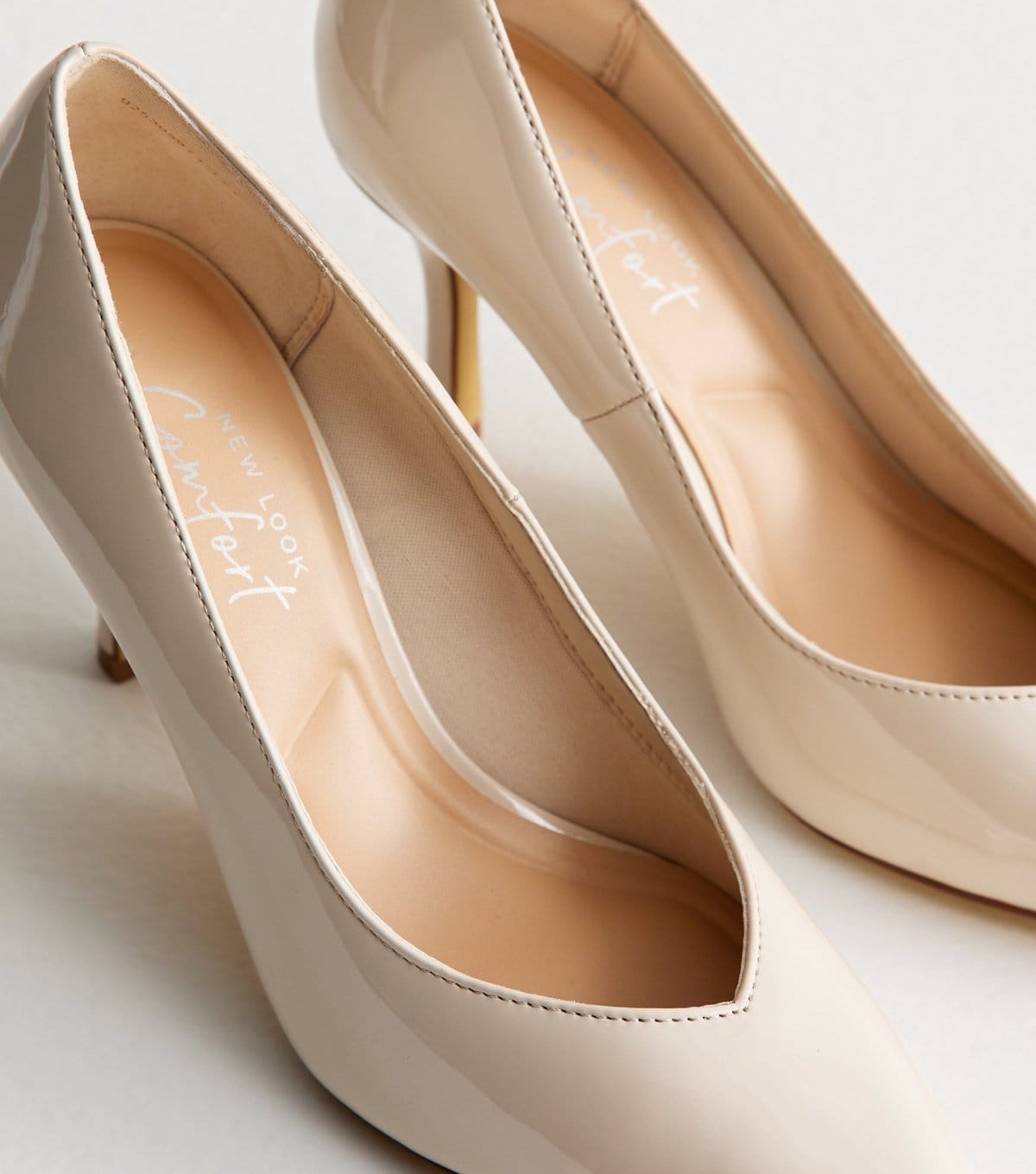 New Look Women's Off White faux Patent Court Shoes Vegan New Look - 4