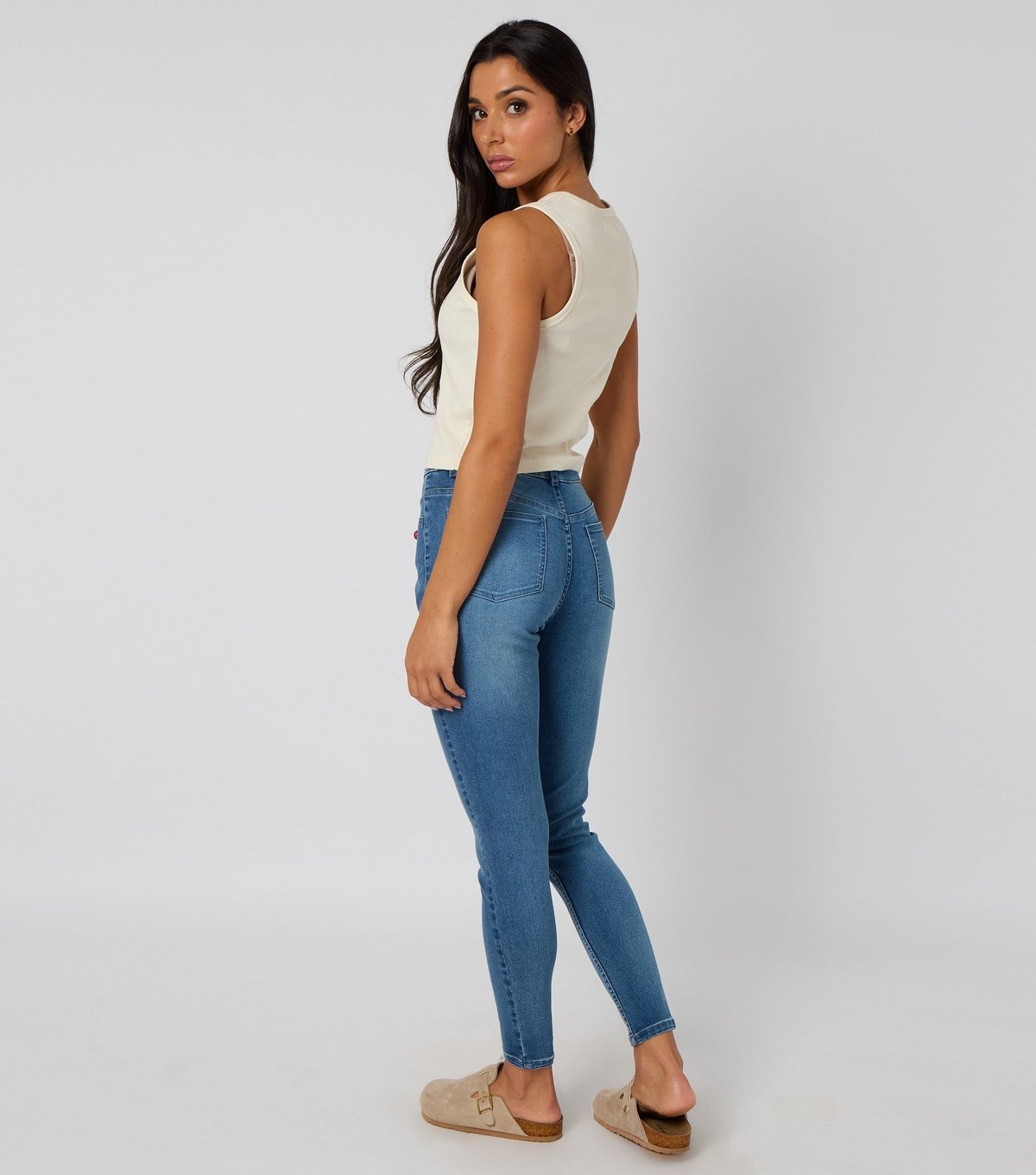 Urban Bliss Women's Cream Sleeveless Button Front Top Urban Bliss New Look - 3