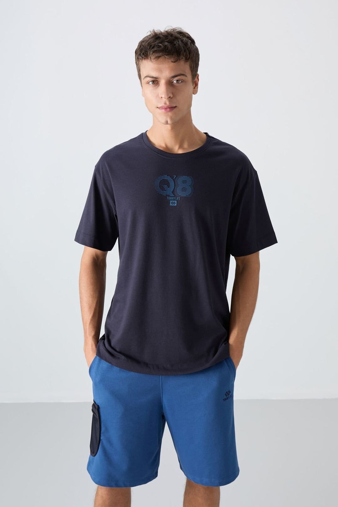 Tommy Life Tommy Life Men's Oversized Printed Logo Crew Neck T-Shirt in Navy - 4