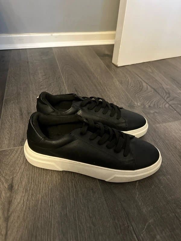 New Look New Look Love Comfort womens black faux leather tie up shoes size: 6 (UK)