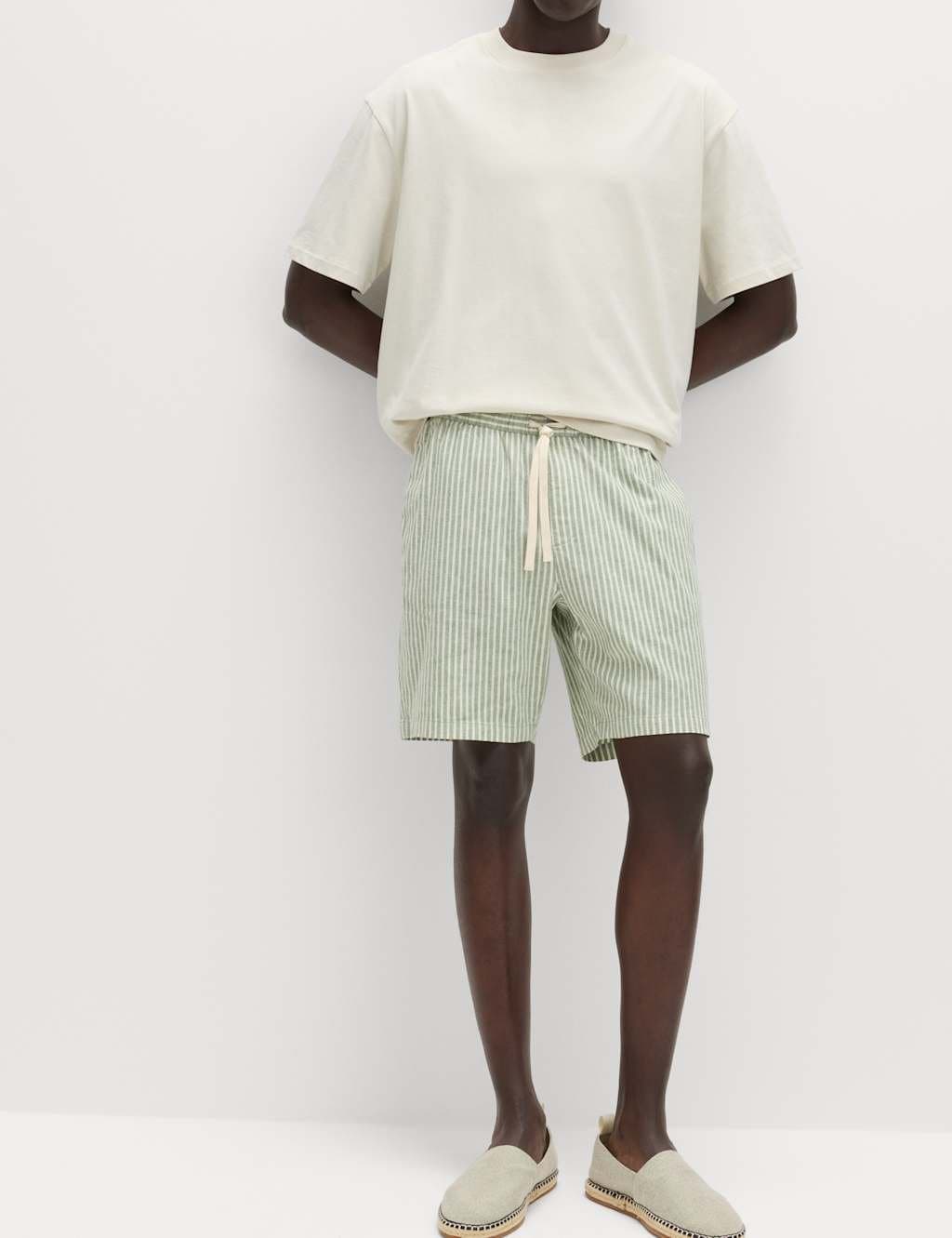Marks & Spencer M&S Cotton Linen Blend Stretch Shorts Green Mix