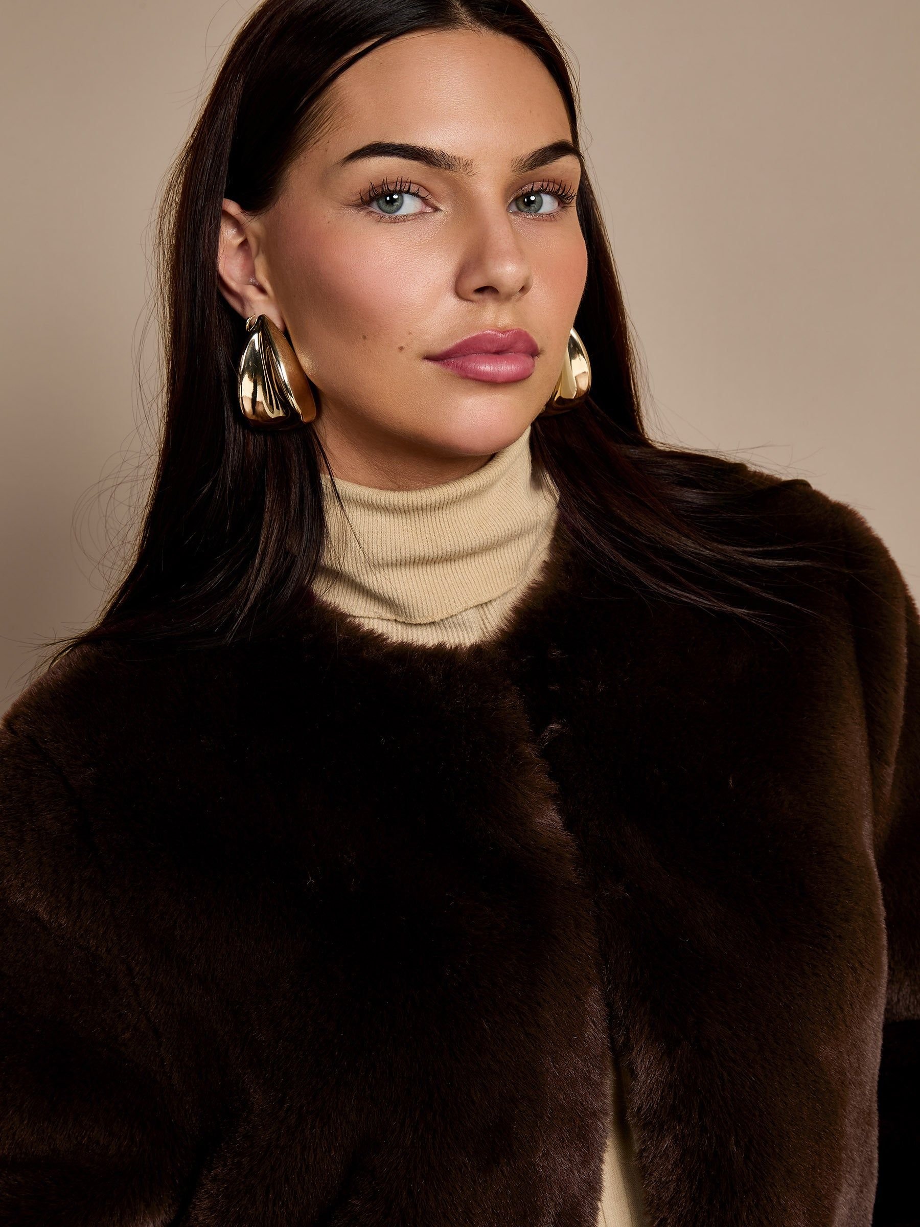 GWD by GEORGE W. DAVIES GWD by GEORGE W. DAVIES Women's GWD Reece Faux Fur Chocolate Brown Jacket in Charcoal - 4