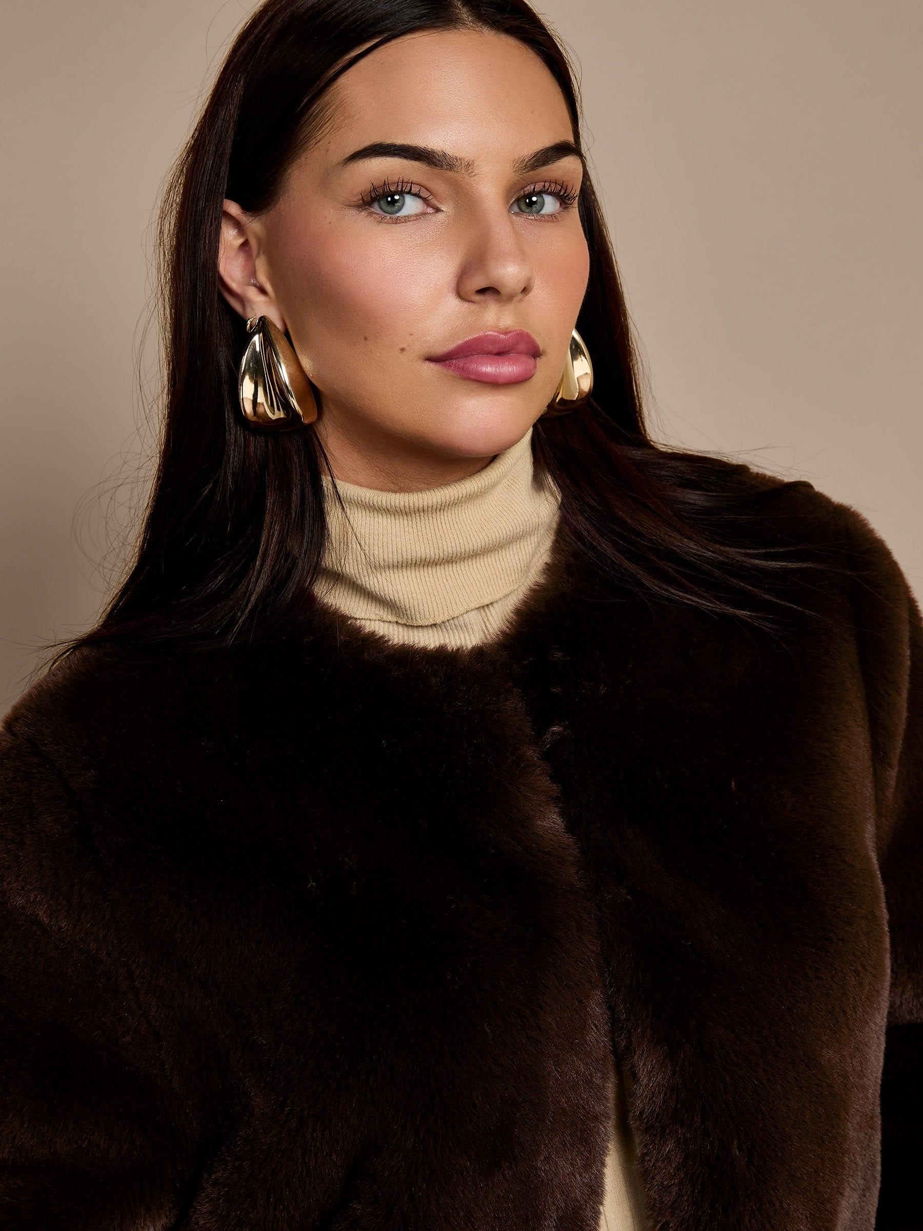 GWD by GEORGE W. DAVIES GWD by GEORGE W. DAVIES Women's GWD Reece Faux Fur Chocolate Brown Jacket in Charcoal - 4
