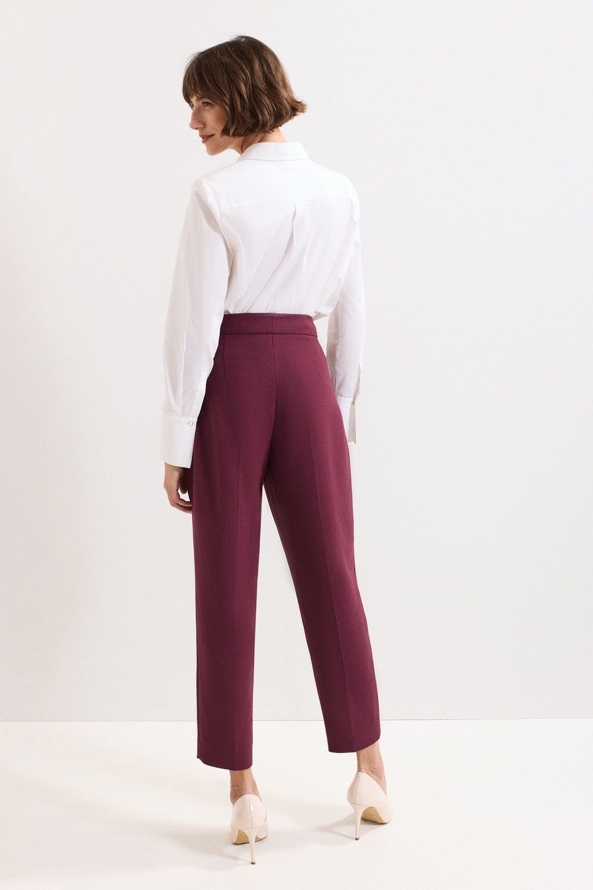 Phase Eight Phase Eight Women's Fara Taper Trousers in Wine - 4
