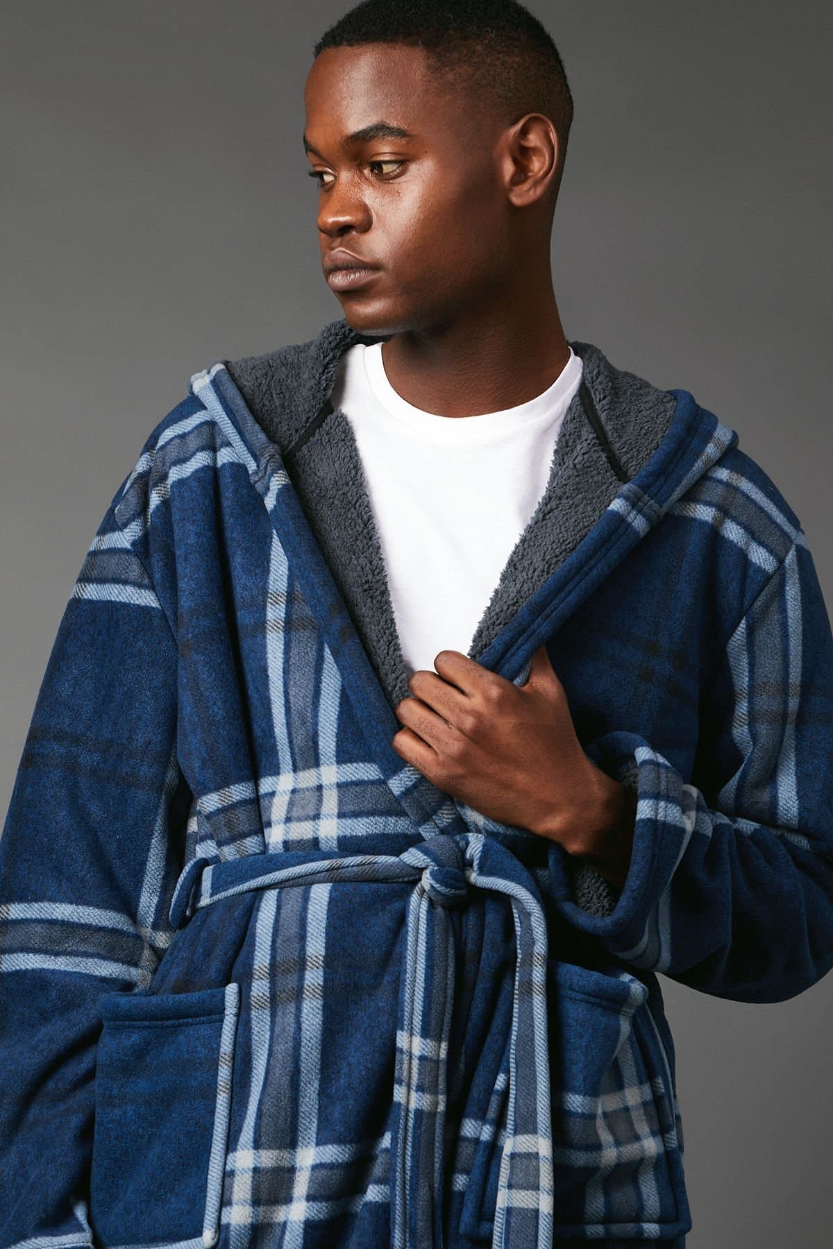 Maine Maine Men's Navy Check Bonded Fleece Lined Dressing Gown