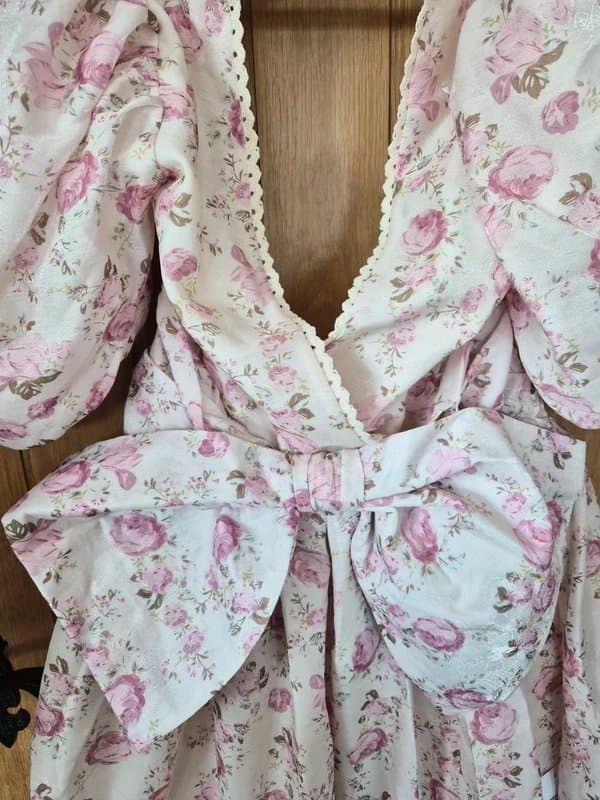 Asos luxe ASOS Luxe jacquard puff sleeve floral print mini dress with bow detail