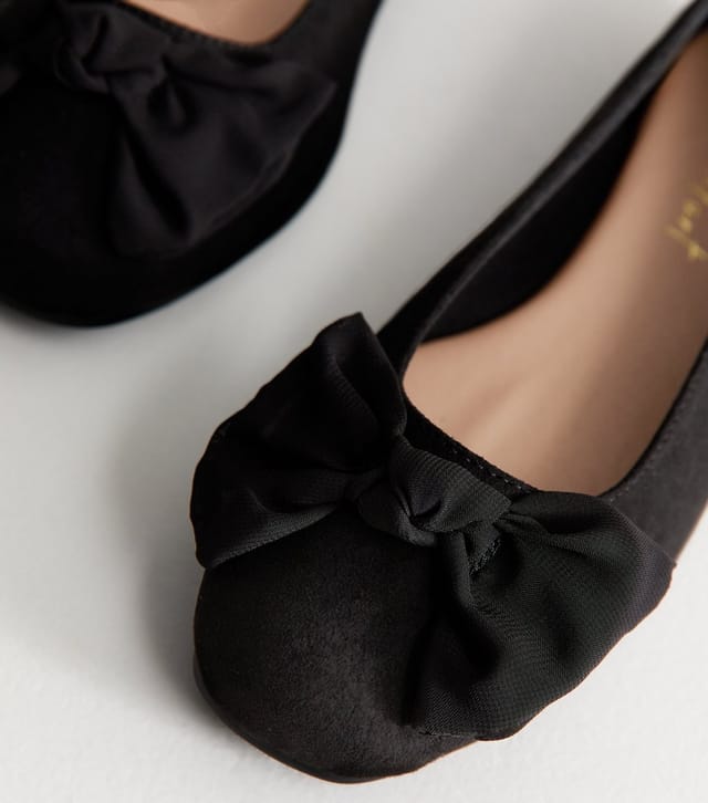 New Look Women's Wide Fit Black Faux Suede Bow Ballet Flats Vegan New Look - 3