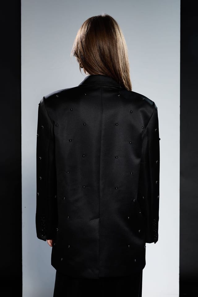 RUNWAY 1.8.1.8 RUNWAY 1.8.1.8 Women's Stud Detail Single Breasted Blazer in Black - 3