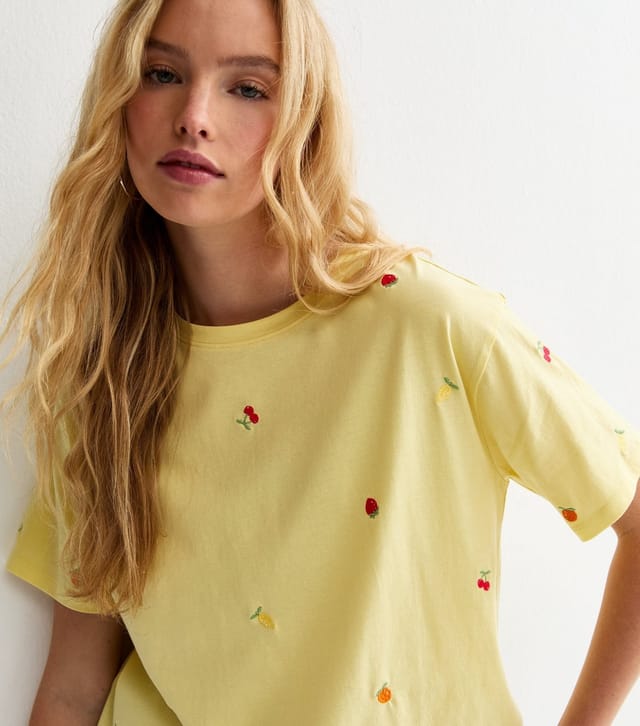 New Look Women's Yellow Cotton Boxy Embroidered Fruit T-Shirt New Look - 2